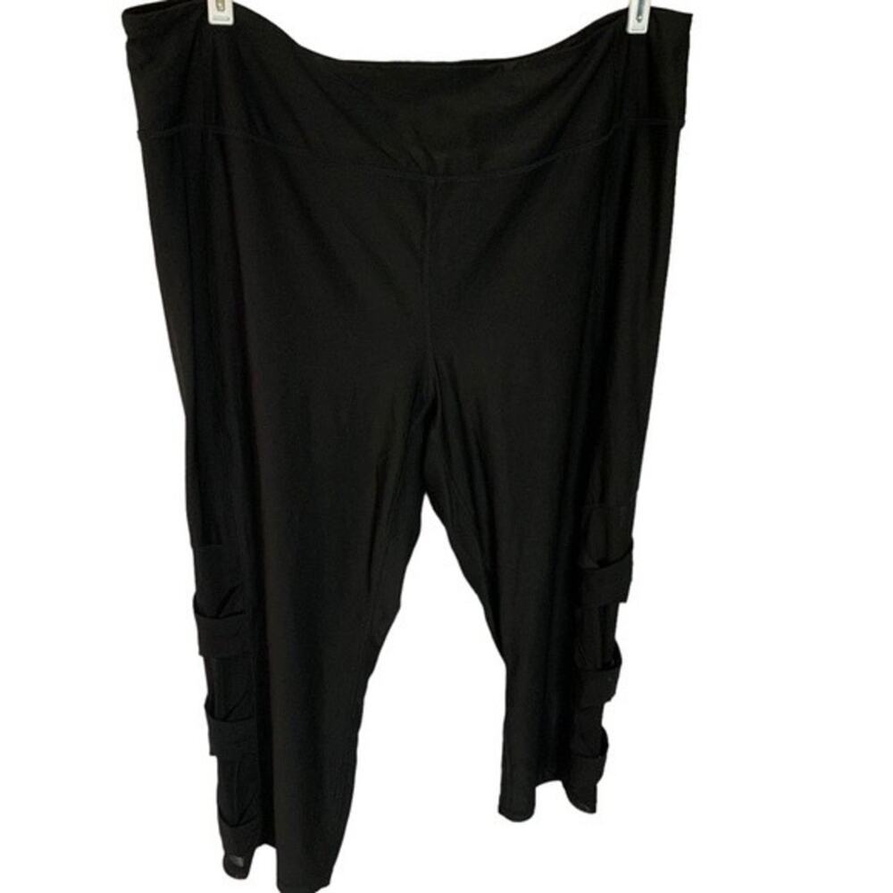 NWT Charmed Hearts Black Womens Capri Leggings Size 3X Plus Athletic Comfy